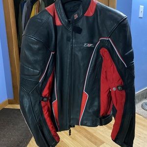 Motorcycle protective jacket